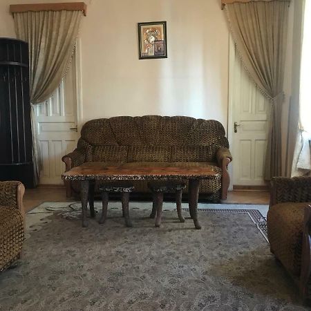 Host N1 Apartment Kutaisi Exterior photo